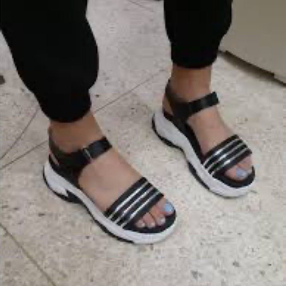 Gianni Bini Black Chunky Strappey Platform Sandals black, and white stripe H-2